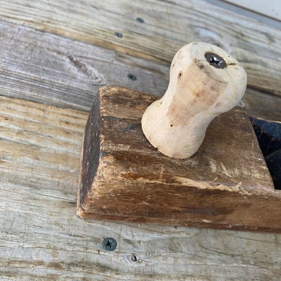 Vintage DR Barton 16" Hand Plane Woodworking Wood Shop Tool - Picture 8 of 11